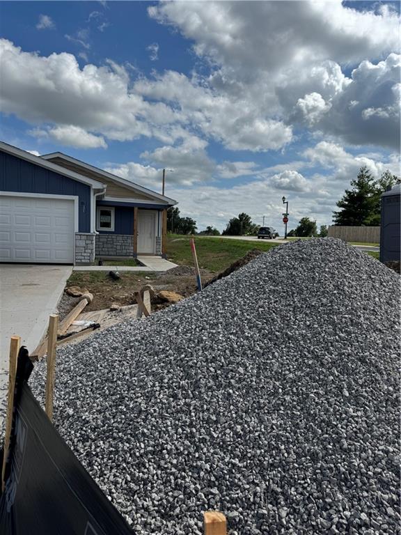 Listing Photo MLS #HMS2548830