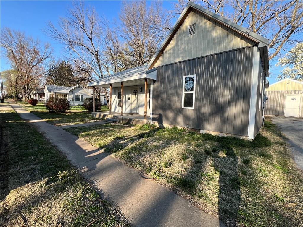 Listing Photo MLS #HMS2548969