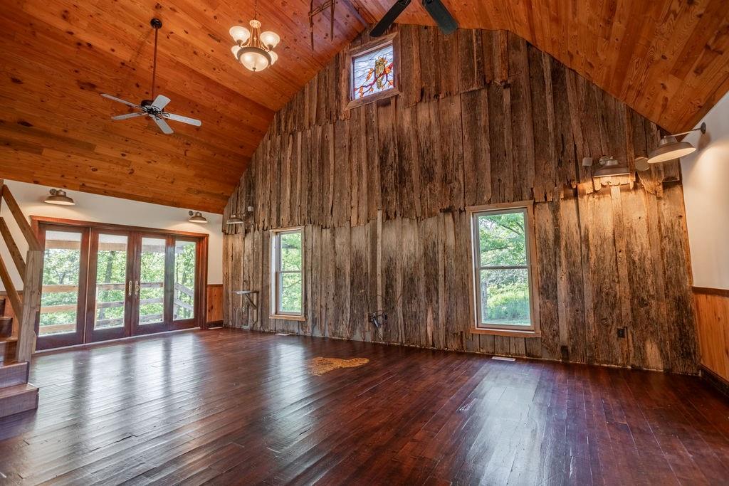 Listing Photo MLS #HMS2550299