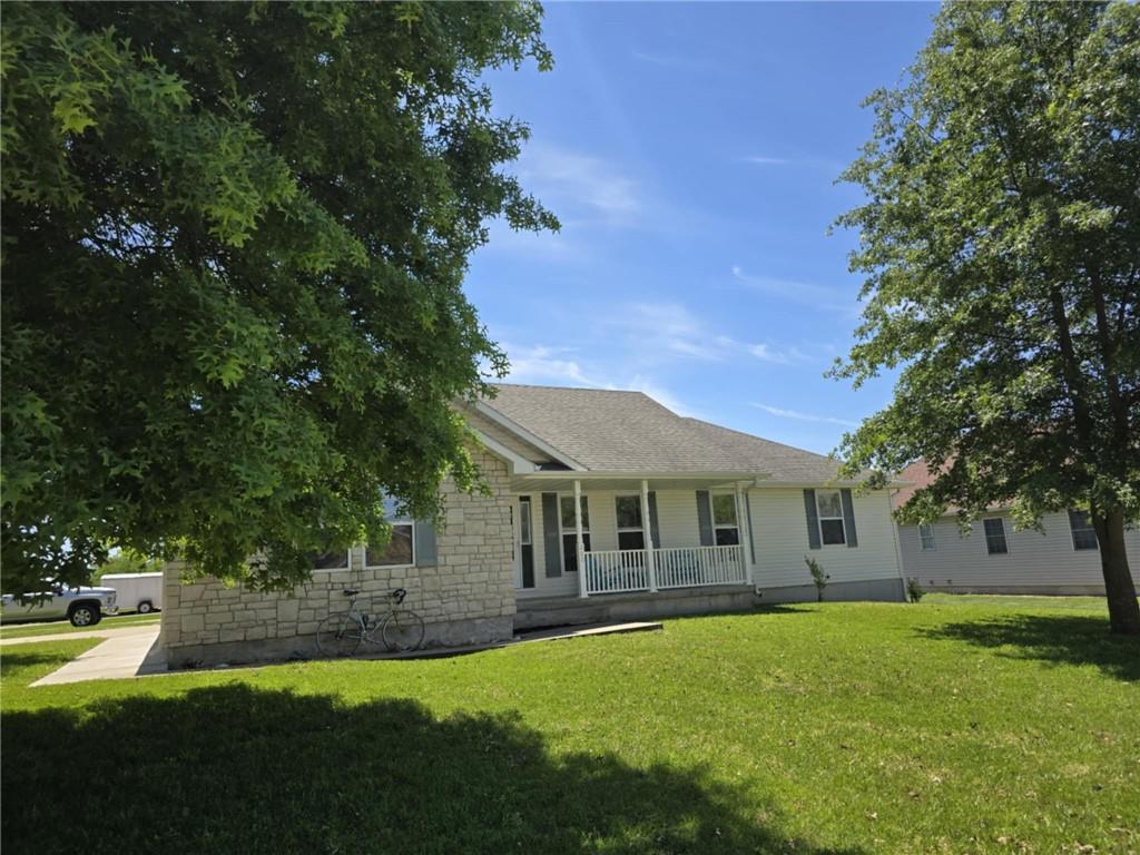Listing Photo MLS #HMS2551953