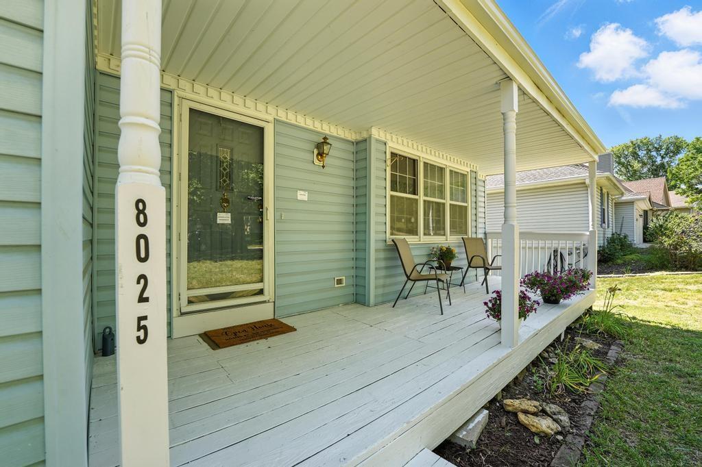 Listing Photo MLS #HMS2552030