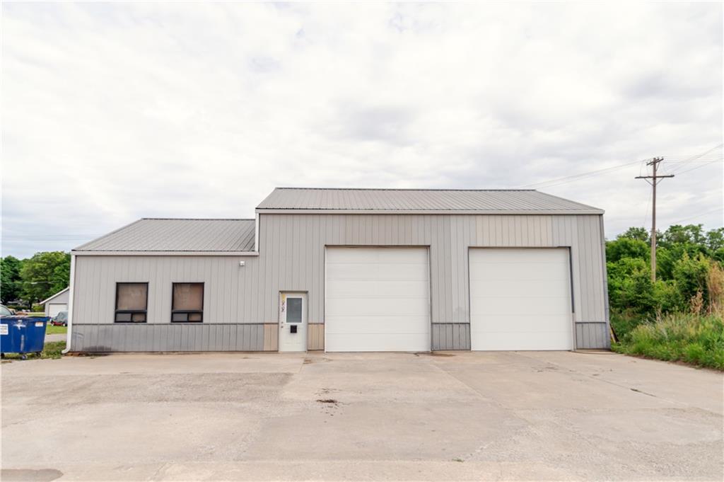 Listing Photo MLS #HMS2552205