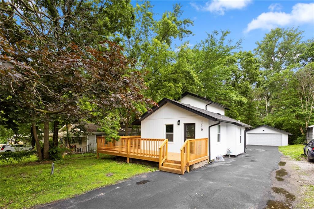 Listing Photo MLS #HMS2552725
