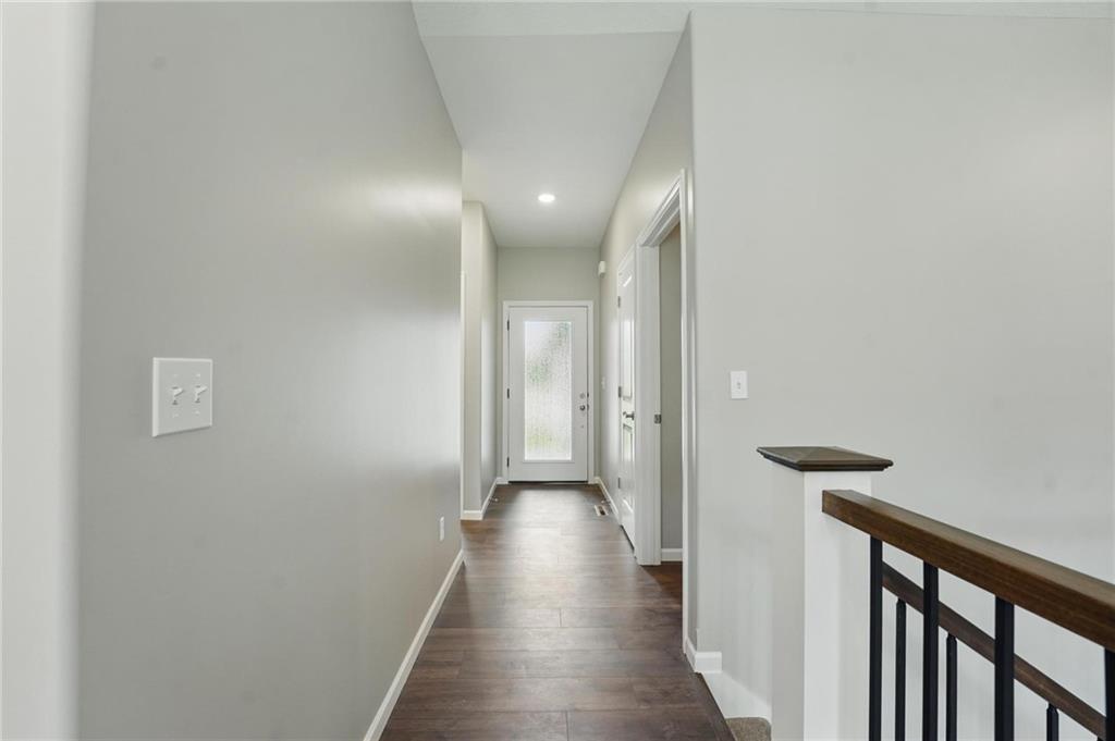 Listing Photo MLS #HMS2553207