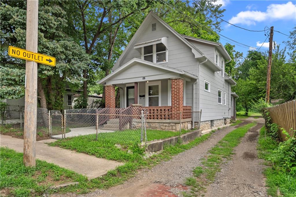Listing Photo MLS #HMS2553356