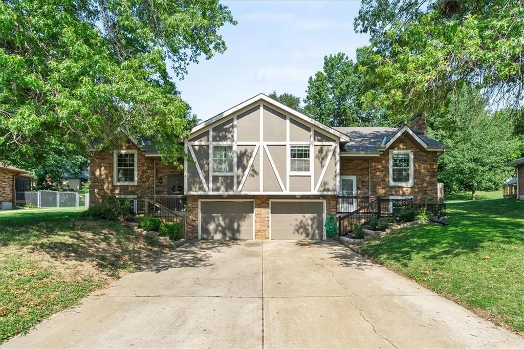 Listing Photo MLS #HMS2553678