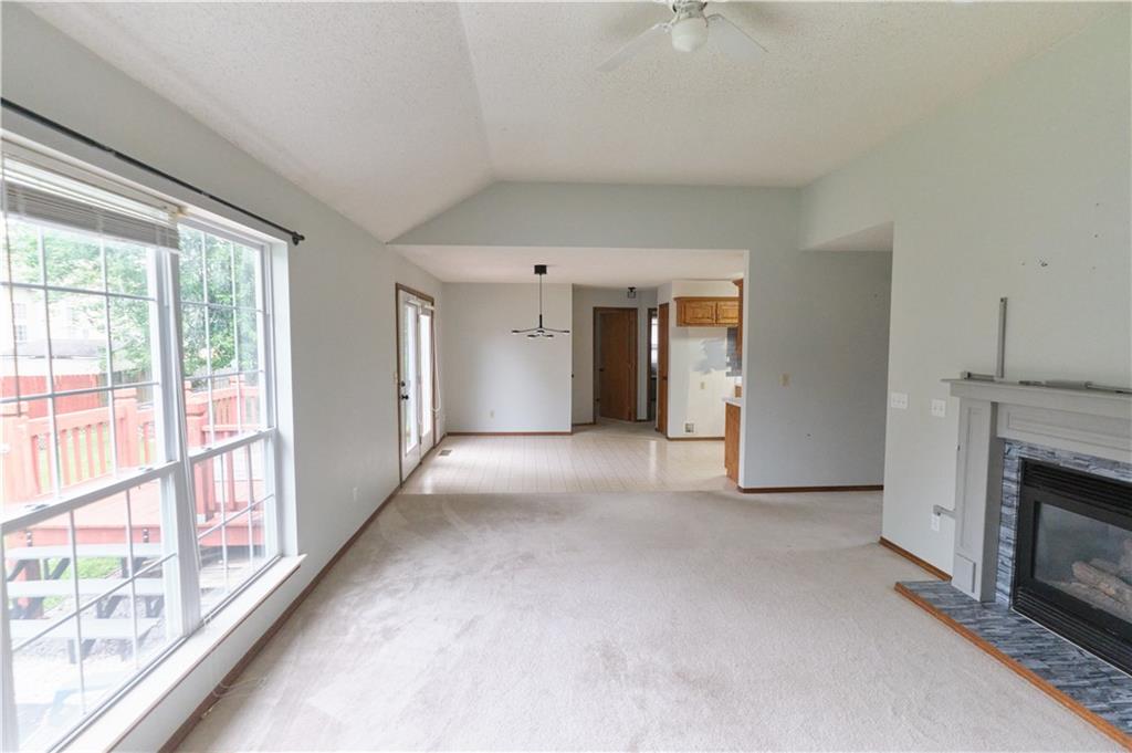 Listing Photo MLS #HMS2553816