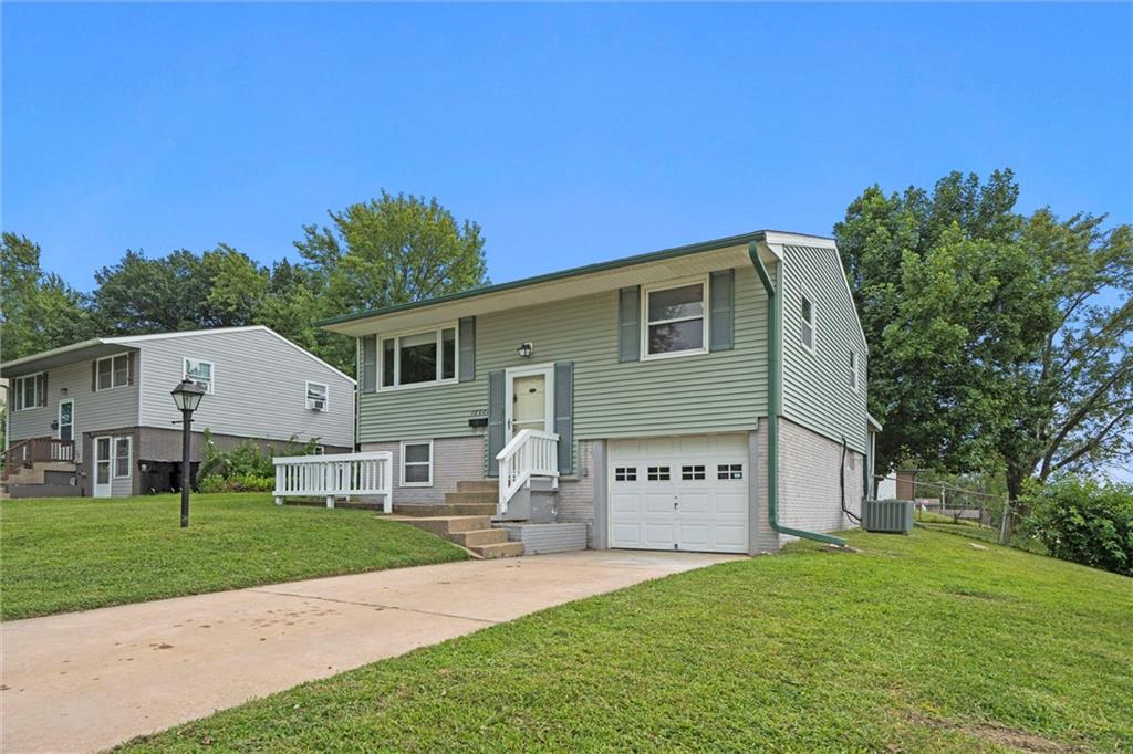 Listing Photo MLS #HMS2553896