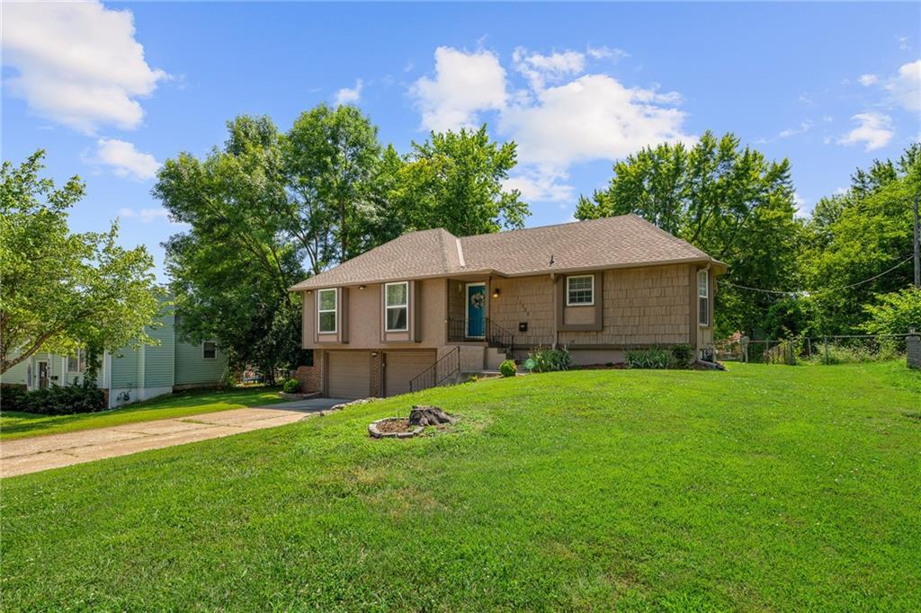 Listing Photo MLS #HMS2555161