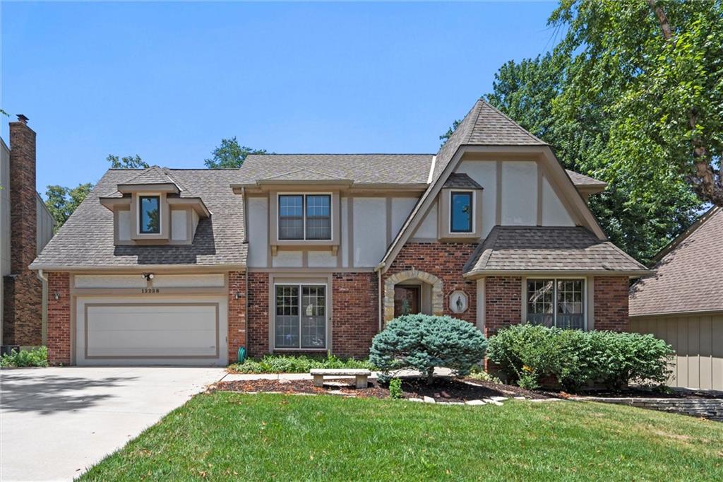 Listing Photo MLS #HMS2555202