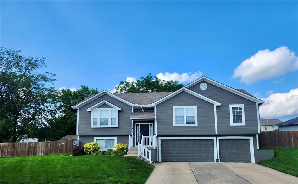 Listing Photo MLS #HMS2555452