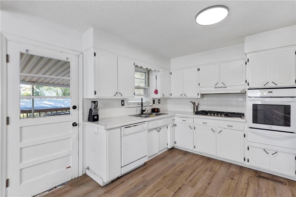 Listing Photo MLS #HMS2557326