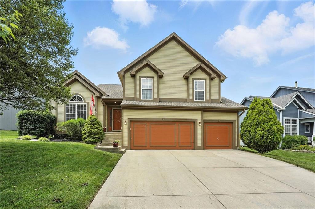 Listing Photo MLS #HMS2558116