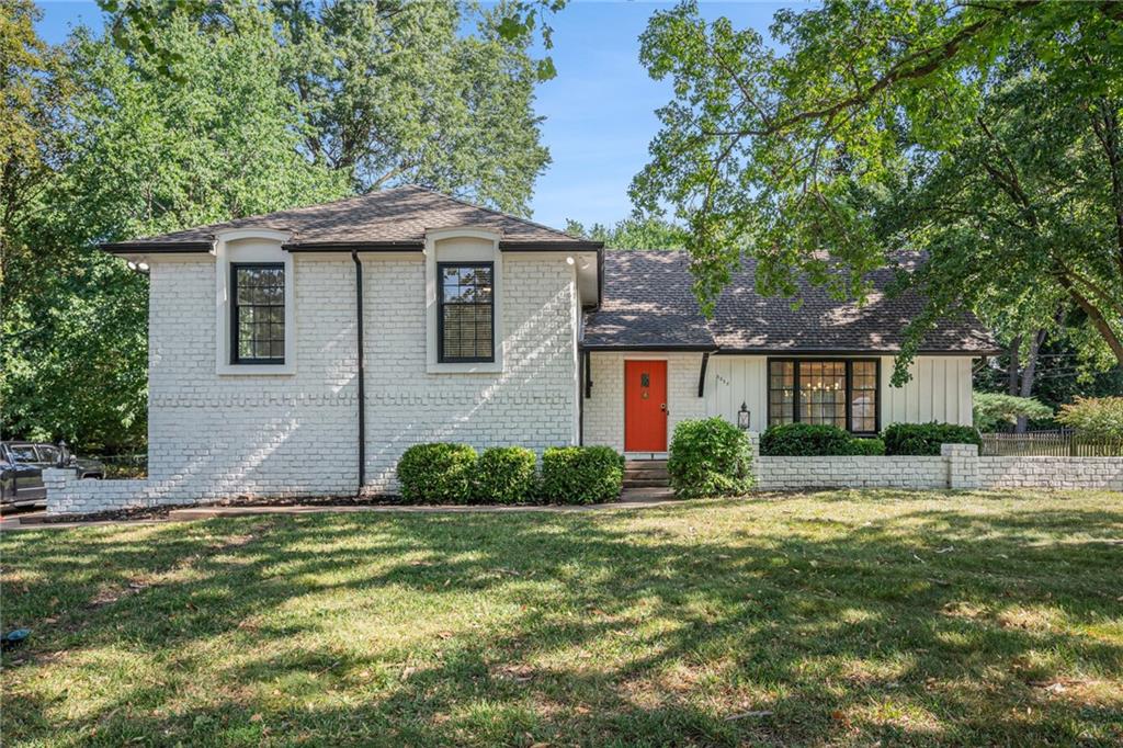 Listing Photo MLS #HMS2558426