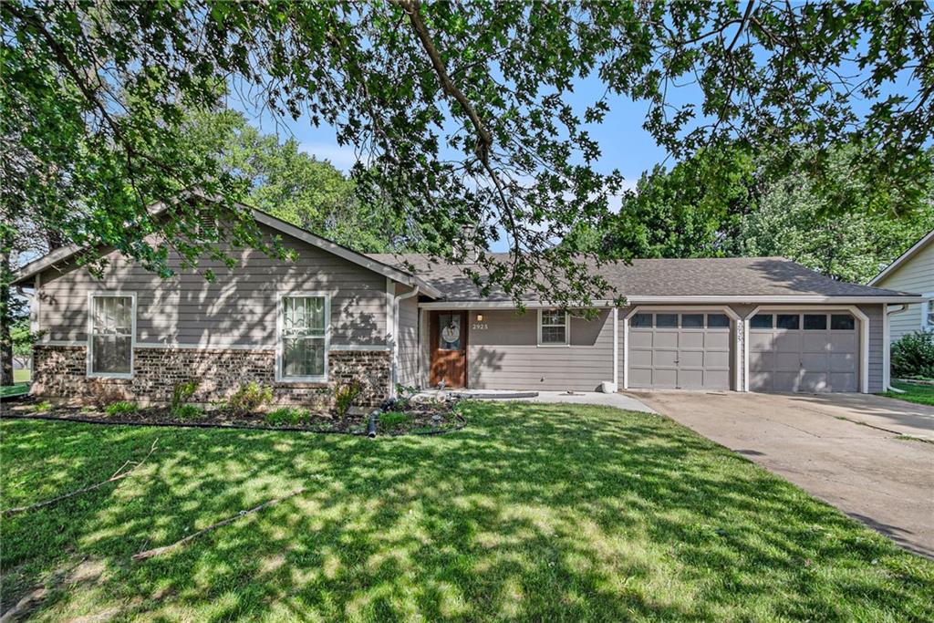 Listing Photo MLS #HMS2558917