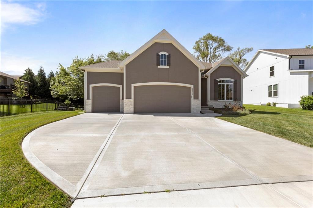 Listing Photo MLS #HMS2559113