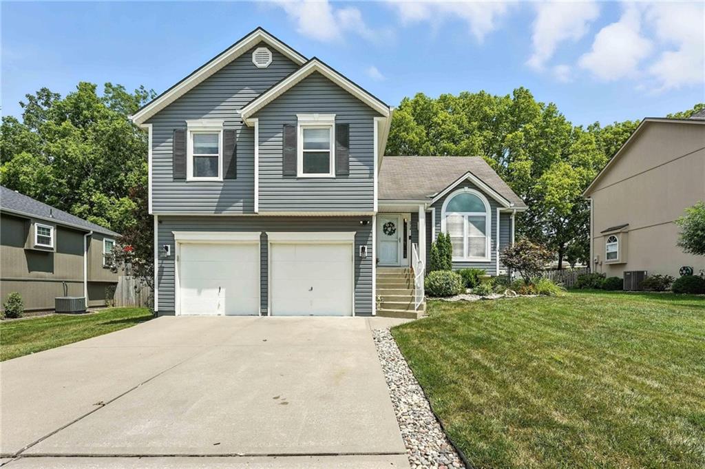Listing Photo MLS #HMS2559255