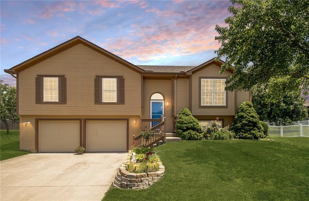 Listing Photo MLS #HMS2559578