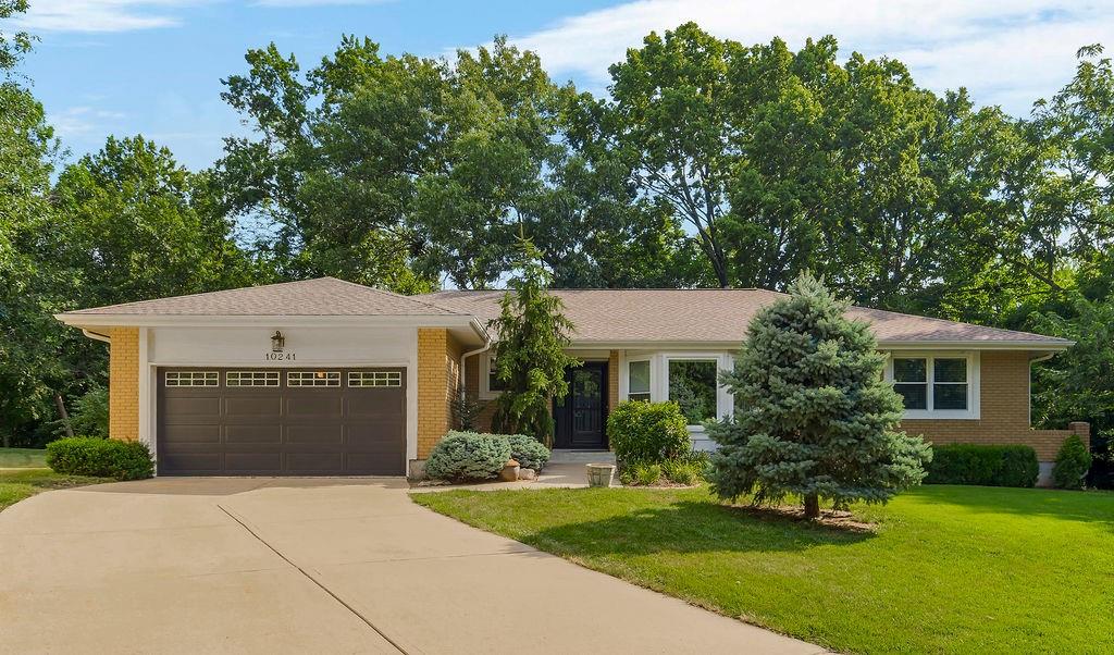Listing Photo MLS #HMS2559855