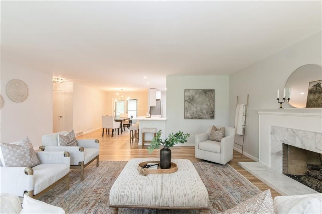 Listing Photo MLS #HMS2560122
