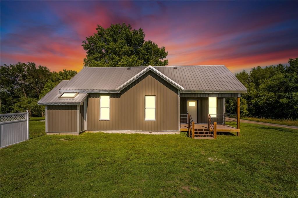 Listing Photo MLS #HMS2560264