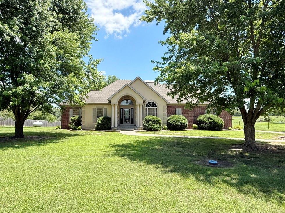 Listing Photo MLS #HMS2560287