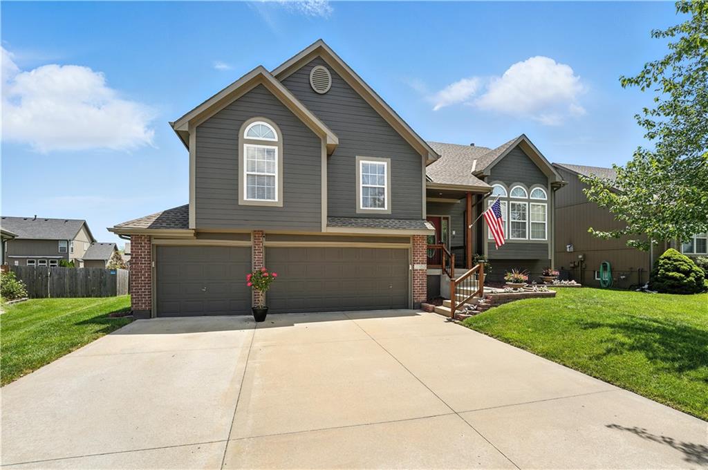 Listing Photo MLS #HMS2561360