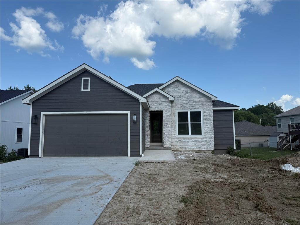 Listing Photo MLS #HMS2561482