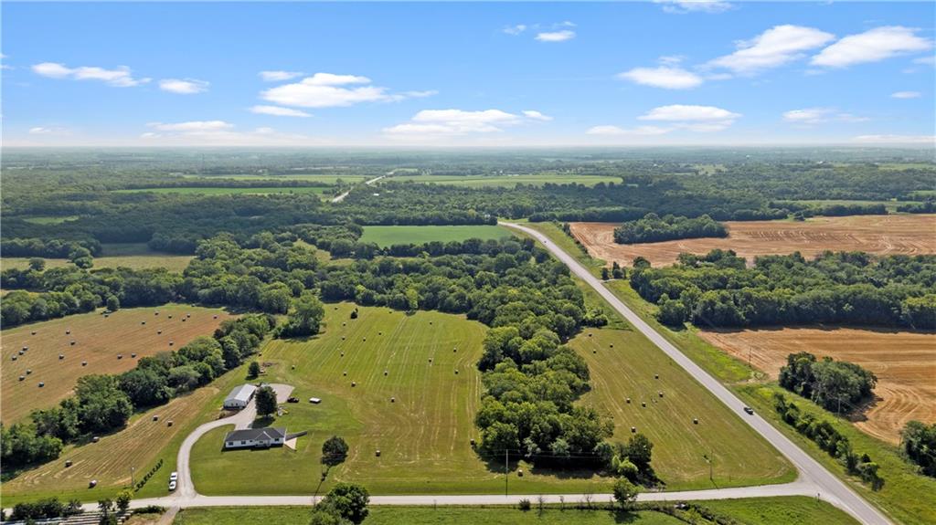 Listing Photo MLS #HMS2561570