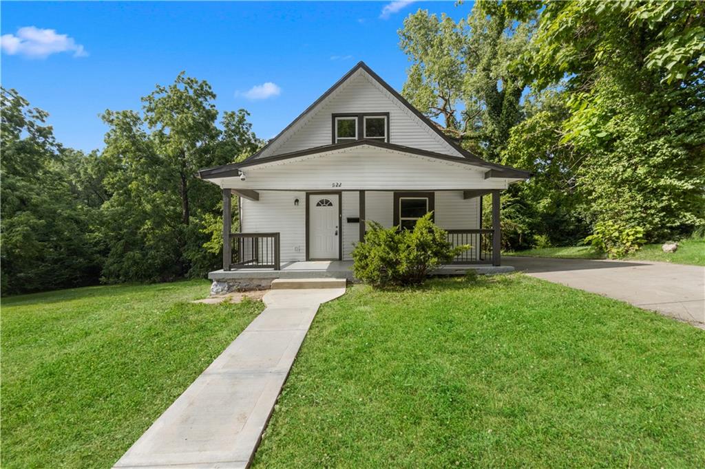 Listing Photo MLS #HMS2561608