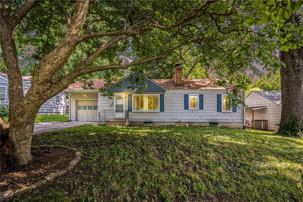 Listing Photo MLS #HMS2561710