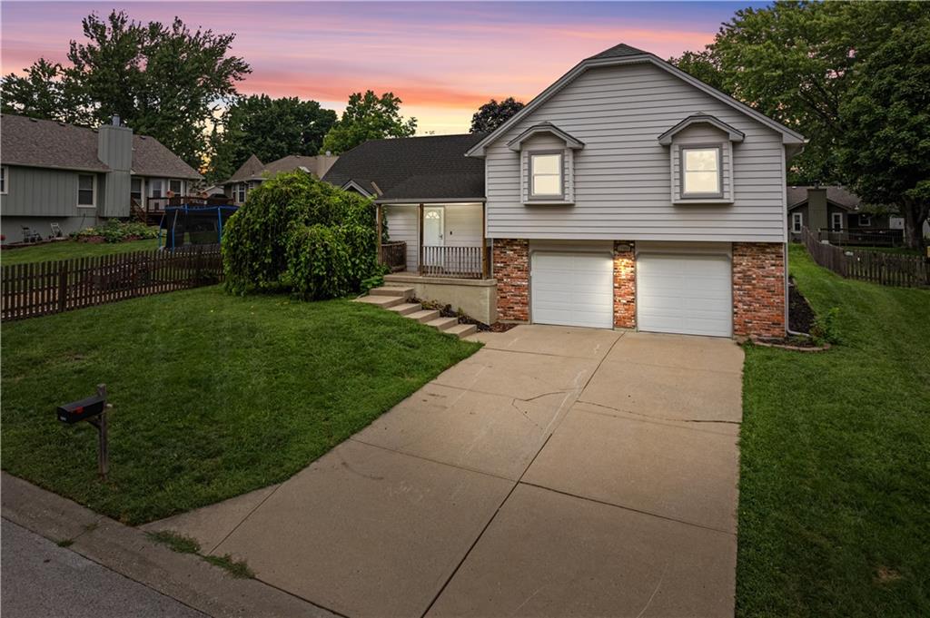 Listing Photo MLS #HMS2561776