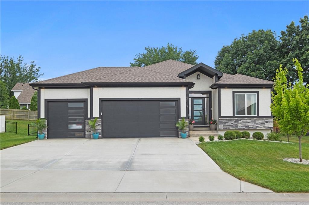 Listing Photo MLS #HMS2561836