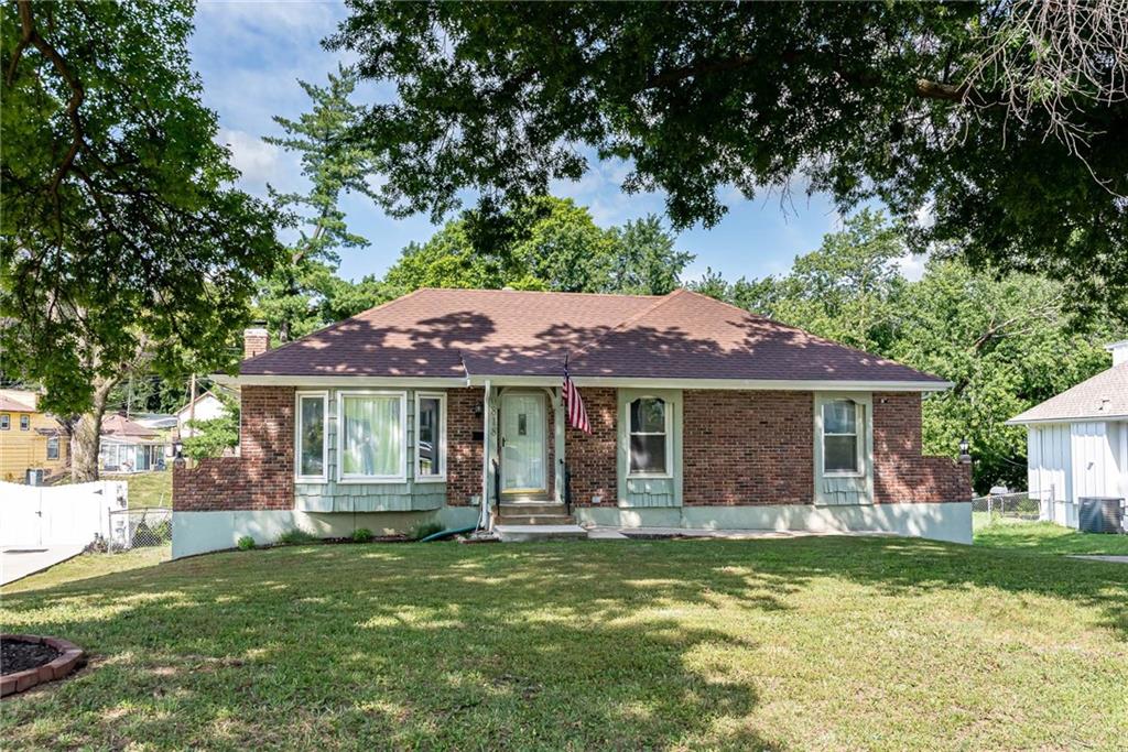 Listing Photo MLS #HMS2561910