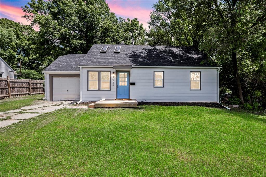 Listing Photo MLS #HMS2561918