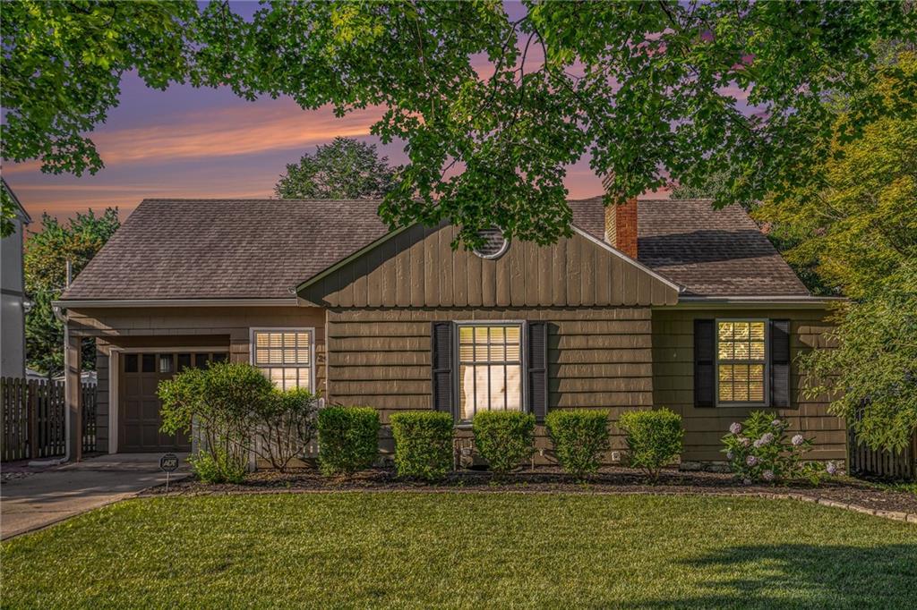 Listing Photo MLS #HMS2561956