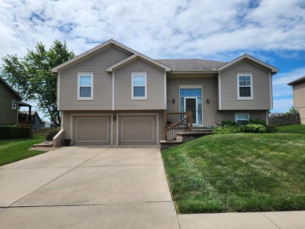 Listing Photo MLS #HMS2562156