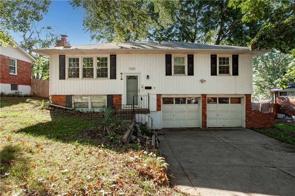 Listing Photo MLS #HMS2562287