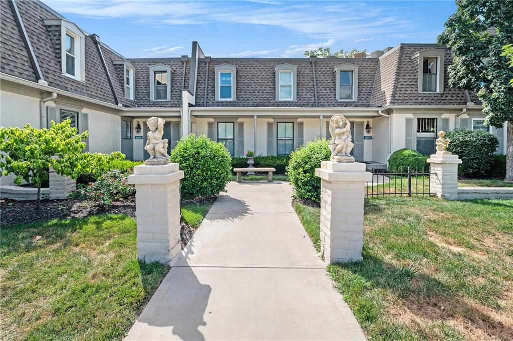 Listing Photo MLS #HMS2562374
