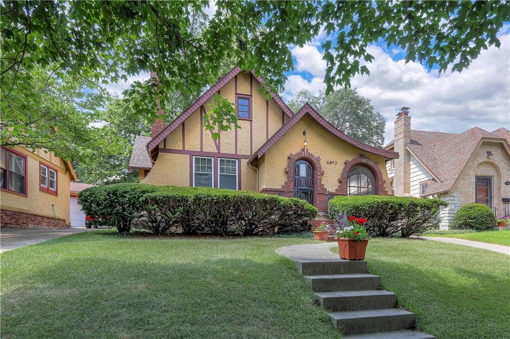 Listing Photo MLS #HMS2562964