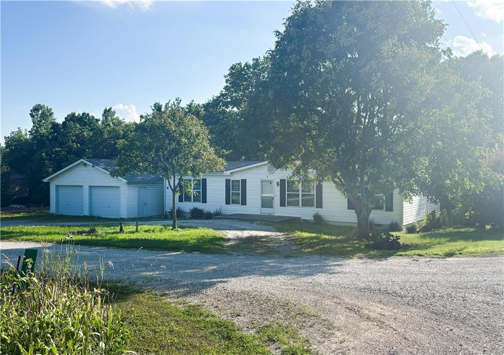 Listing Photo MLS #HMS2563011