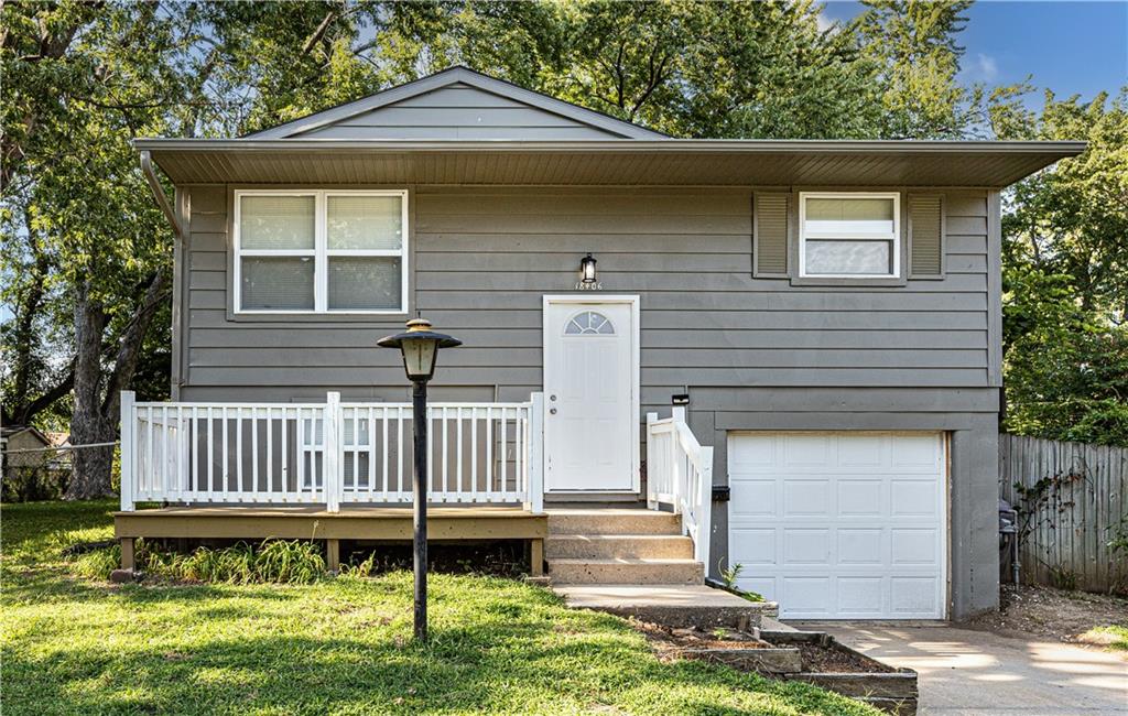 Listing Photo MLS #HMS2563146
