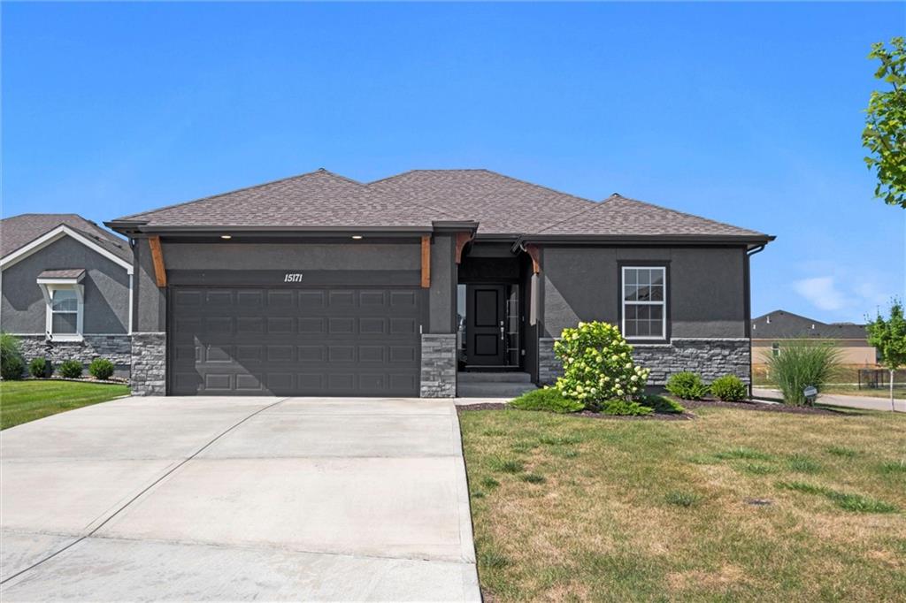 Listing Photo MLS #HMS2563221