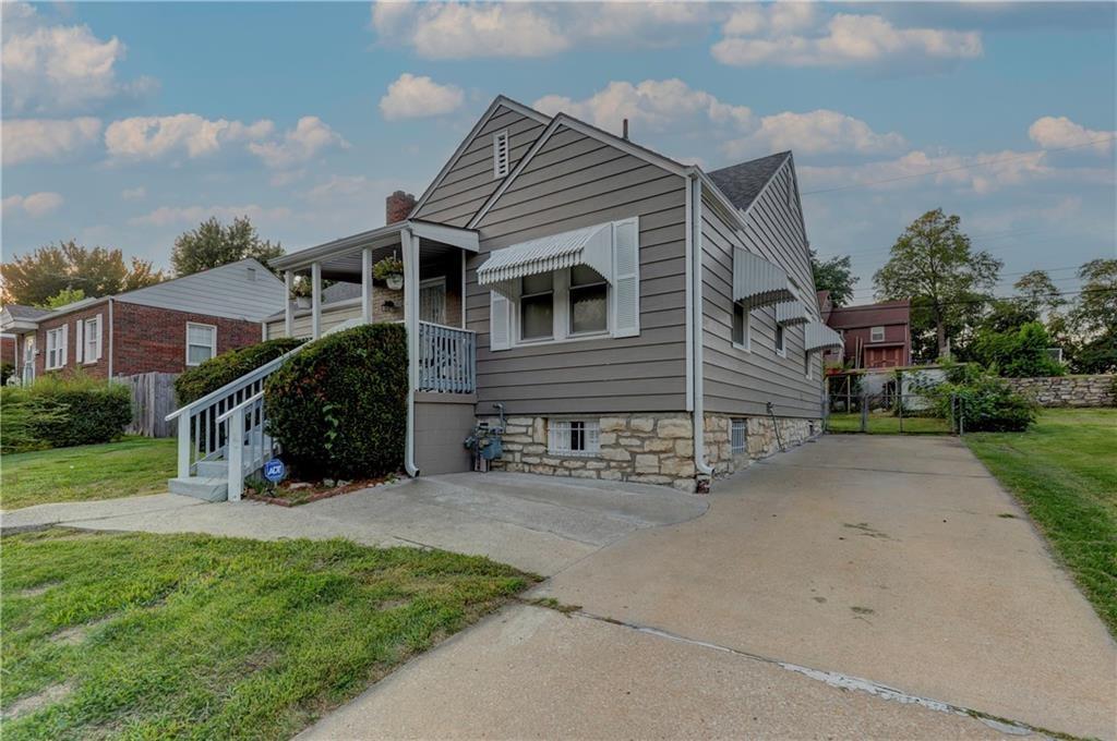 Listing Photo MLS #HMS2563439