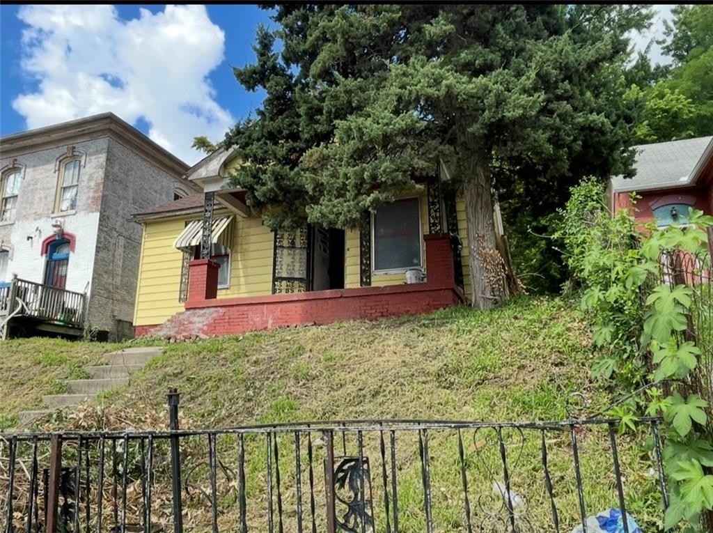 Listing Photo MLS #HMS2563582