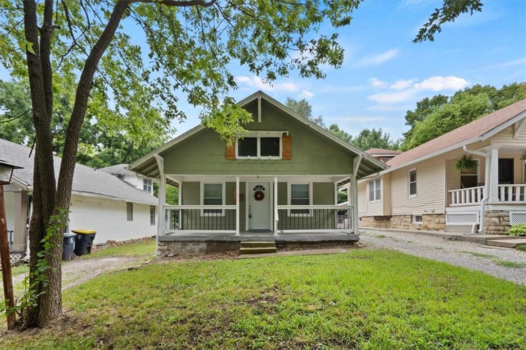Listing Photo MLS #HMS2563632