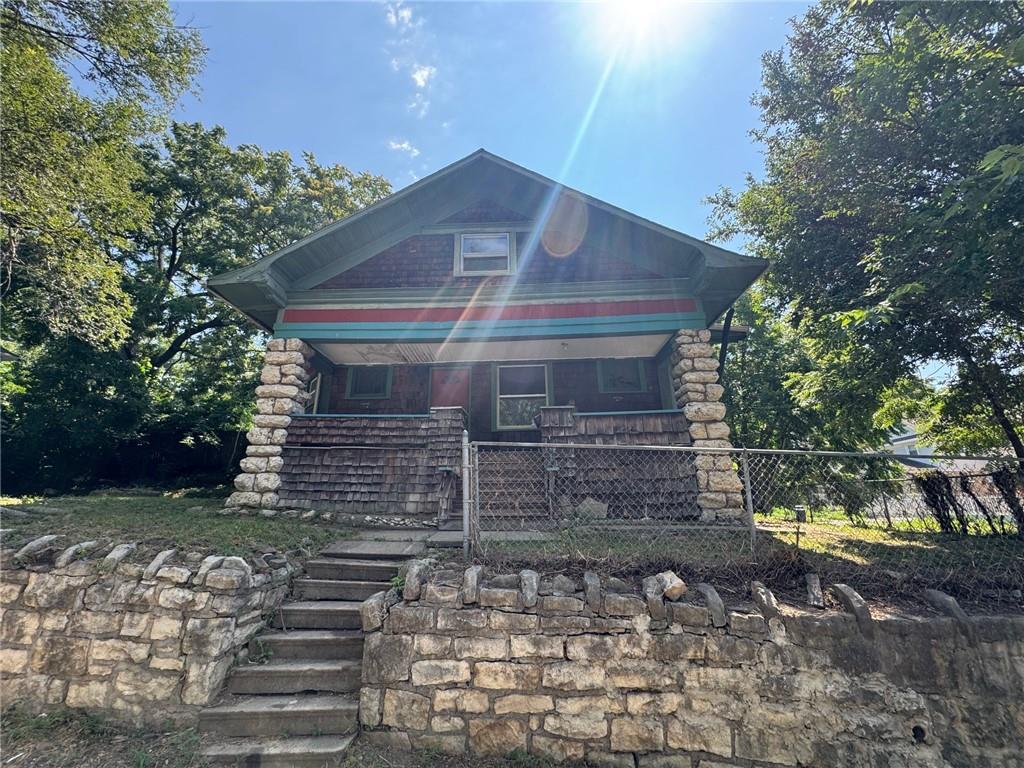 Listing Photo MLS #HMS2563663