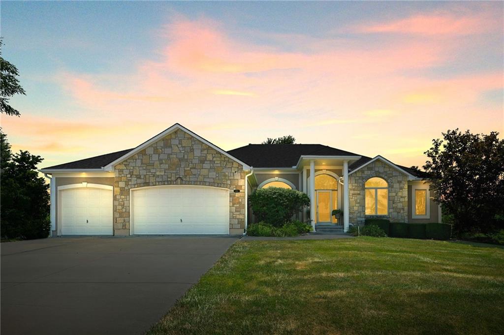 Listing Photo MLS #HMS2563732