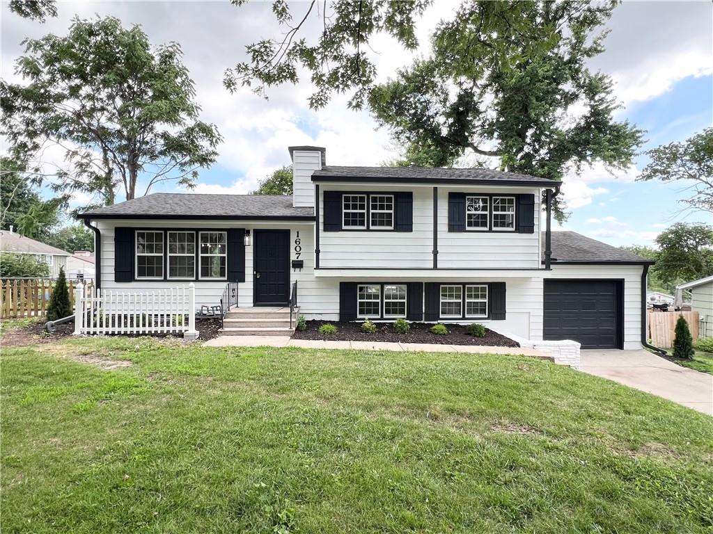 Listing Photo MLS #HMS2563868