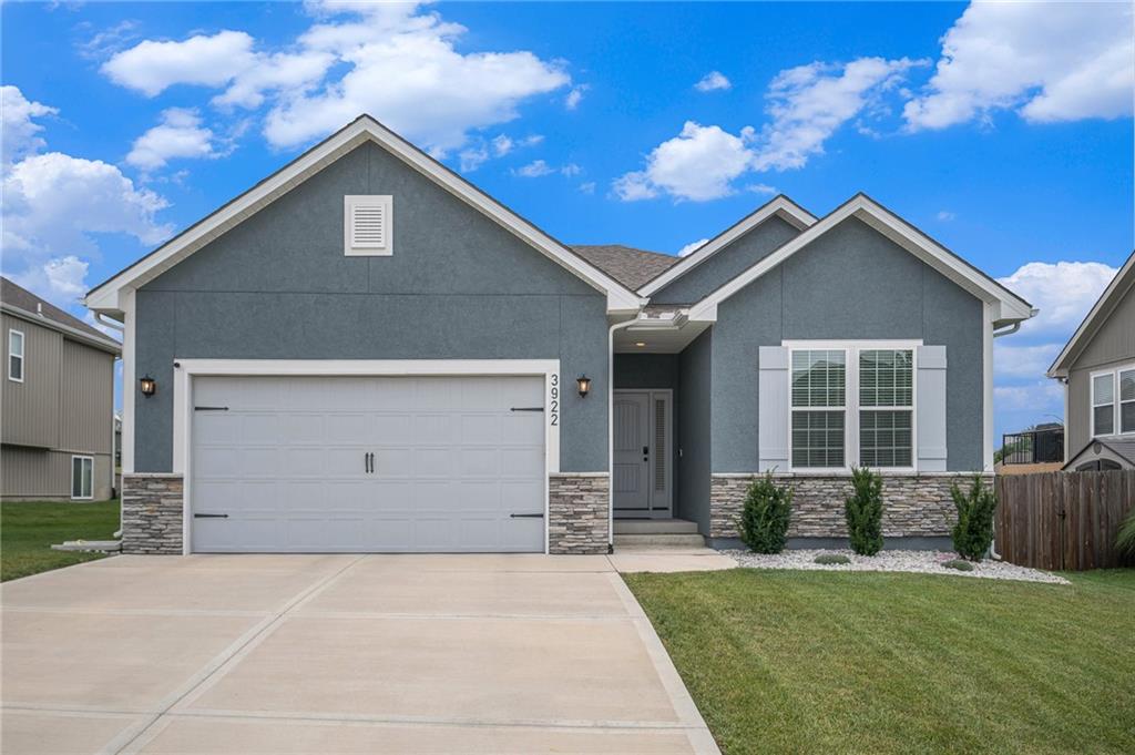 Listing Photo MLS #HMS2563983